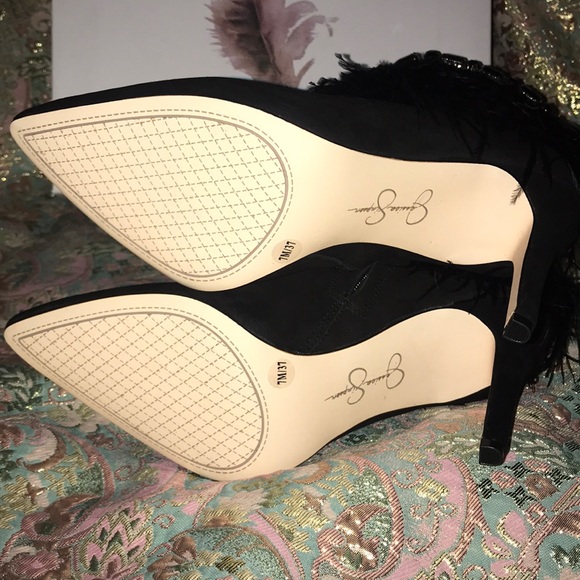 COPY - Brand New in Box Jessica Simpson Piume Boo… - Picture 3 of 5